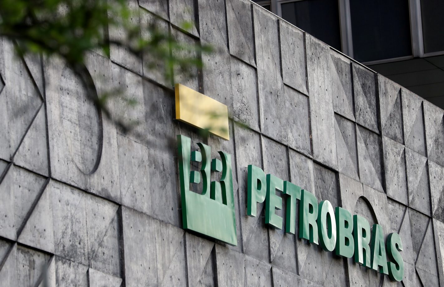 Foto notícia - Por que não faz nenhum sentido manter a Petrobras estatal